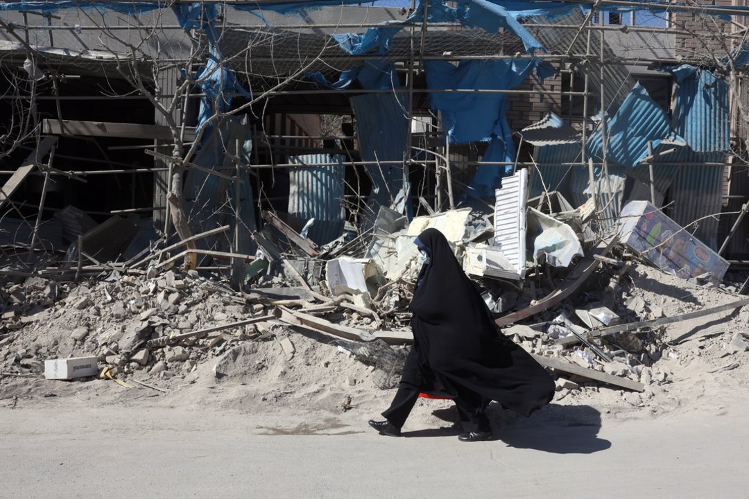 Izraelio atsakas Iranui: pradėjo plačią smūgių bangą