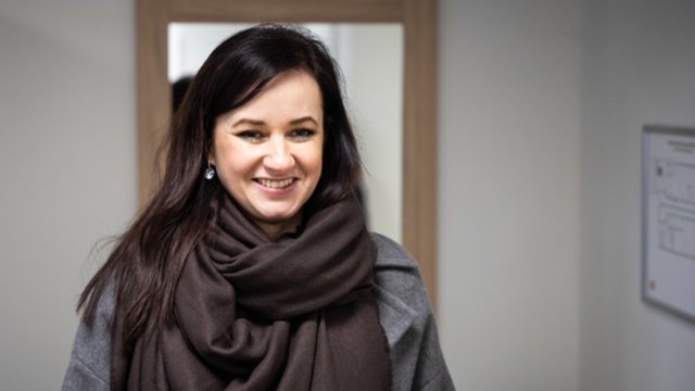 Klausimų keliantis I. Ruginienės vizitas: pas popiežių už Vyriausybės pinigus vyks su visa šeima