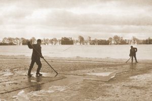 Ledo derlius Kuršių mariose: kaip Lietuvos didikai ir kurortų svečiai vėsindavosi kaitriomis vasaromis