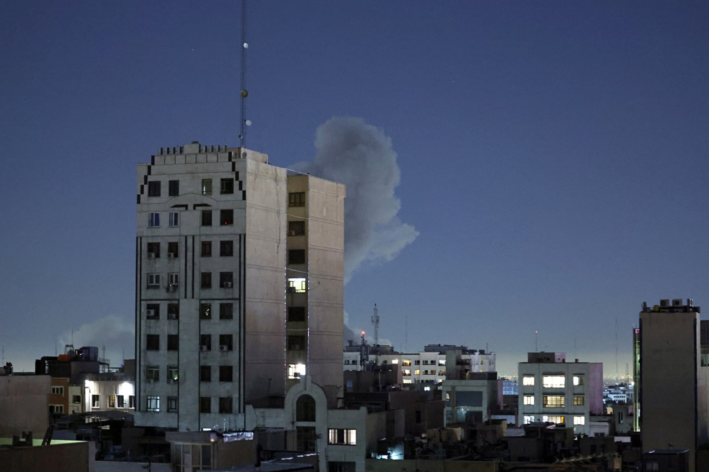 JAV ir Izraelio tikslas Irane per dvi dienas nebuvo pasiektas.<br>EPA/ELTA nuotr.