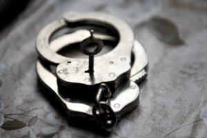 Agresyvus klaipėdietis greitosios pagalbos automobilyje sužalojo policininkę