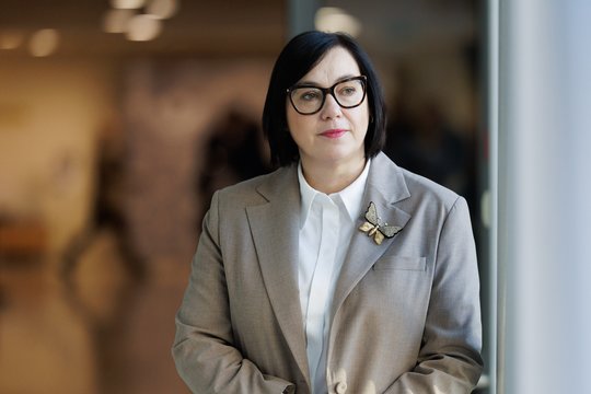 R. Popovienė apie siūlymą Alytaus gimnazijos valdymą laikinai patikėti ŠMSM: to tikrai negalime daryti