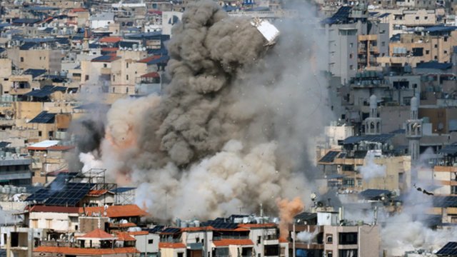 Izraelio smūgiai Irano remiamai grupuotei: nusitaikė į „Hezbollah“ pozicijas