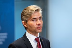 K. Budrys telefonu kalbėjo su Jordanijos diplomatijos vadovu: aptarė situaciją Artimuosiuose Rytuose