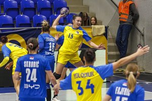 Lietuvos rankininkių varžovė – į elitą grįžtanti tituluota Ukrainos rinktinė