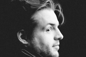 Vilniuje koncertuos garsus lenkų kontratenoras Kacperas Szelążekas 