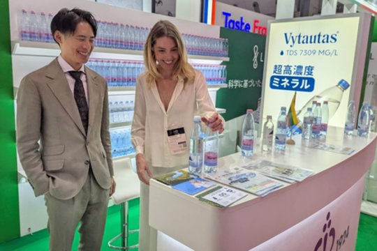 Verslą perplukdė per Japonijos jūrą, dabar iriasi ir per Atlantą