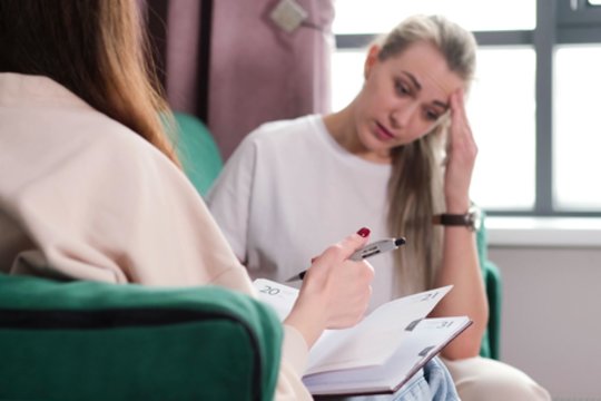 Lietuviai emocinių problemų nebeslepia: beveik kas trečias gyventojas lankėsi pas psichologą