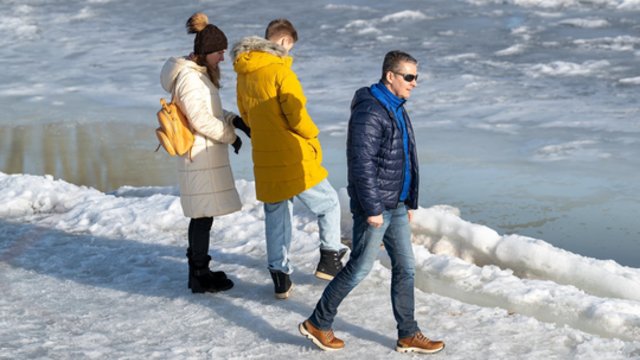 Oras savaitgalį vilios praleisti daugiau laiko lauke: šildys saulės spinduliai