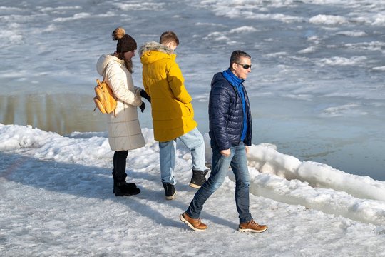 Oras savaitgalį vilios praleisti daugiau laiko lauke: šildys saulės spinduliai