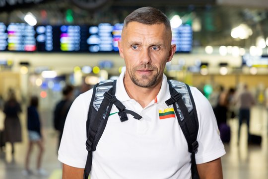 Treneris D. Novickas prabilo apie sunkią vaikystę ir tragediją šeimoje: „Mamą užmušė patėvis“