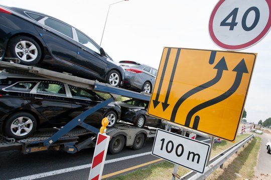 Laukia dar vienas II pakopos pensijų pinigų efektas: ekspertai įspėja apie brangimą ir apgavystes
