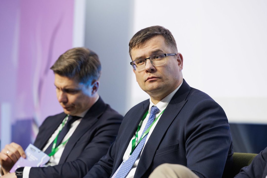 L. Kasčiūnas atsakė, kas privalo prisiimti atsakomybę švietime: tai krenta ant mūsų pečių