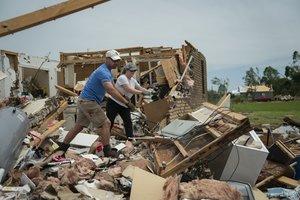 JAV žiniasklaida: Mičiganą užgriuvus tornadams, žuvo keturi žmonės, mažiausiai 12 buvo sužeista