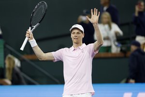 „Indian Wells“ turnyre favoritai renka pergales