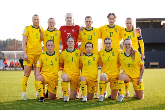 Lietuvės su Estijos futbolininkėmis išsiskyrė nulinėmis lygiosiomis