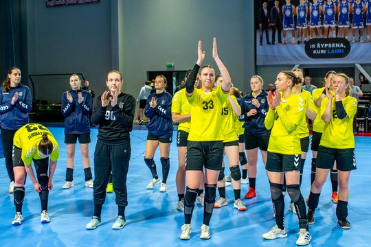 Revanšas nepavyko – Lietuvos rankininkės vėl minimaliu skirtumu pralaimėjo ukrainietėms