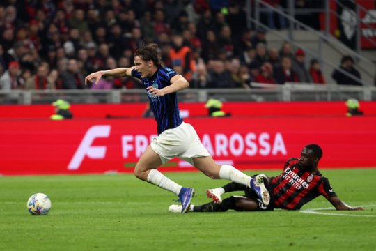 „AC Milan“ tęsia dominavimą prieš „Inter“
