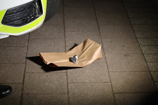 Vokietijos policija teigia, kad meteoritas netoli Koblenco miesto apgadino namų stogus