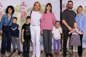 „LiuKaBu“ koncerto premjeroje – ir R. Ščiogolevaitė: atvyko su retai viešumoje matomais vaikais