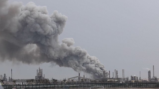 JAV įsakė nekritinės svarbos diplomatus palikti Saudo Arabiją: šiuose regionuose – didžiausias pavojus