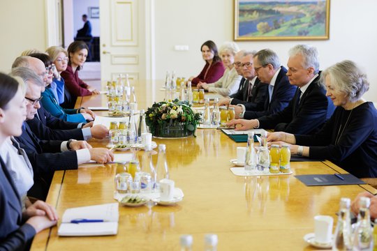 Prezidentūroje – „aušriečių“ pažadas G. Nausėdai