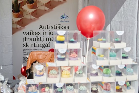 Kaziuko mugėje matėte raudoną balioną? Sužinokite, ką jis reiškia