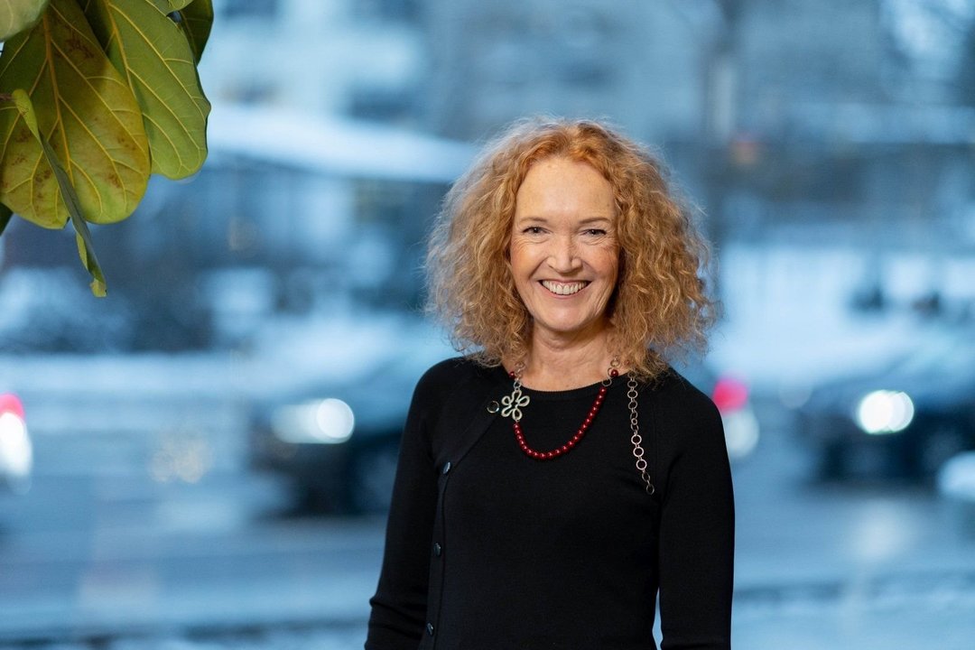 Rašytoja Eva Tombak: „Emocijos tapo naująja religija, o mano savijauta svarbiau už šeimą“