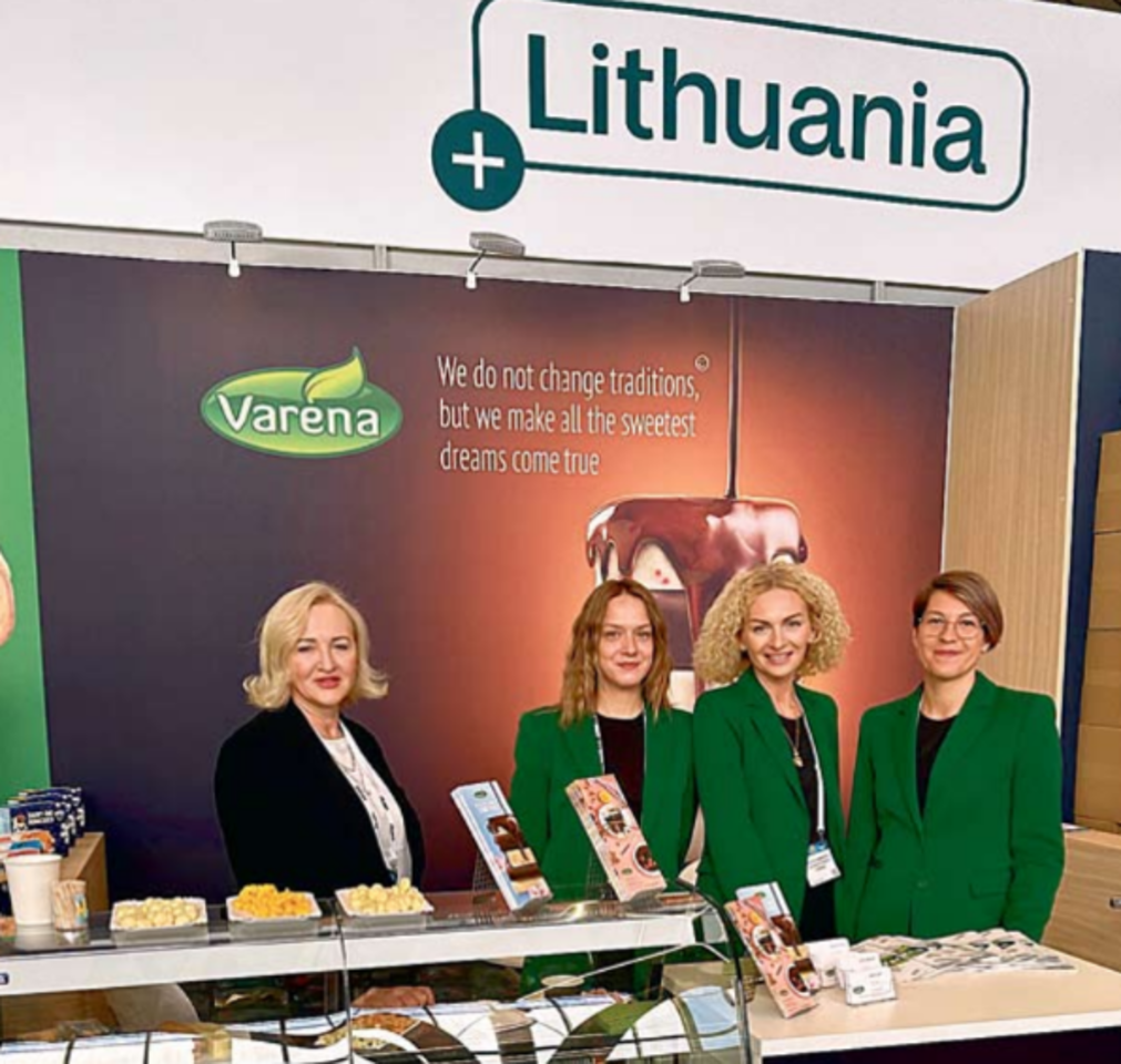  Lietuvių bendrovė savo produkciją nuolat pristato tarptautinėse maisto pramonės parodose ir sulaukia didžiulio susidomėjimo. Įmonei parodose dažniausiai atstovauja pati jos vadovė Jolanta Kuzminienė.