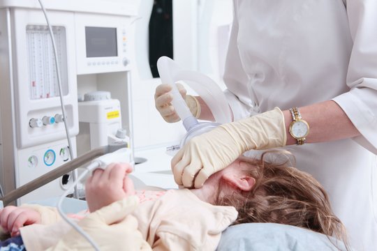 Visi manė, kad dvimetė pasigavo virusą – jei ne papildomas tyrimas, būtų neišgyvenusi nakties