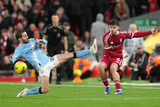 Aiškios FA taurės ketvirtfinalio poros – laukai Anglijos grandų dvikova