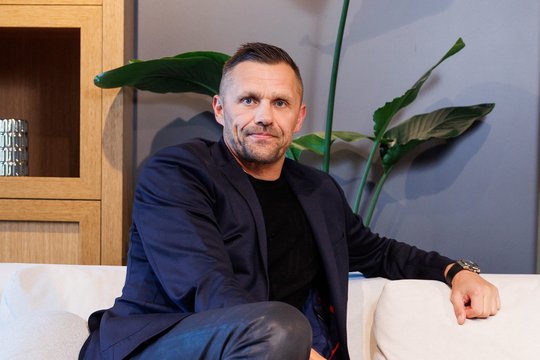 Griežtu tėčiu save laikantis D. Novickas – apie santykius su buvusia žmona ir sūnumi: „Mes vienas iš kito mokomės“