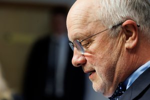 Seimas pradeda naują sezoną: iš J. Oleko – žinutė visuomenei ir prašymas parlamentarams