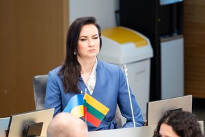 I. Ruginienė aiškinosi dėl vizito į Vatikaną: demonstruoju, kad šeima yra vertybė