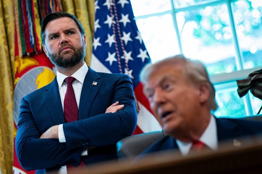 „The Atlantic“: J. D. Vance'as sulaukė rimto pažeminimo