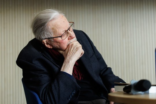 V. Landsbergis jaučia nerimą dėl tarptautinės padėties: Lietuva yra mažiau saugi nei vakar