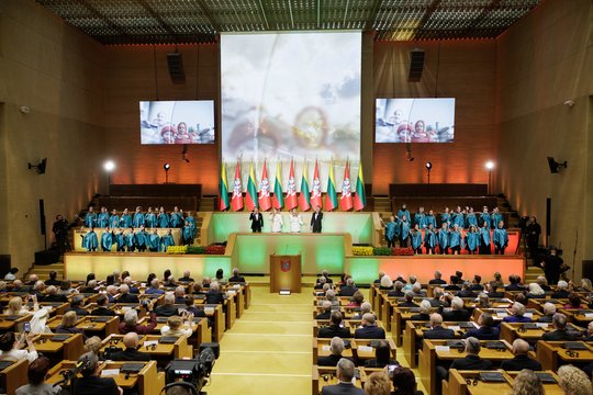 Signataras A. Norvilas skatina premjerę imtis iniciatyvos pagerbiant Vytauto Didžiojo atminimą