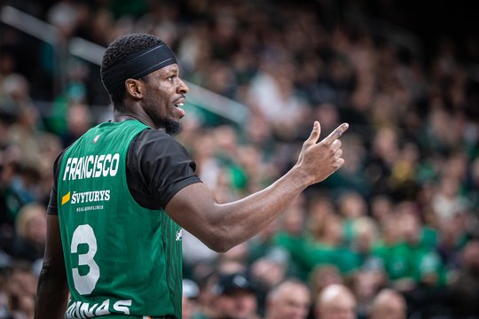 Aiškėja Sylvaino Francisco norimas atlyginimas