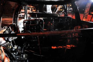 Alytuje sudegė trys lengvieji automobiliai