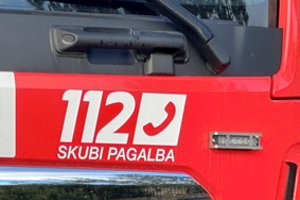 Iš degančio namo Šilutės r. ugniagesiai išgelbėjo žmogų