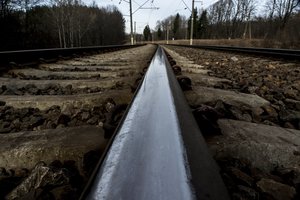 „Lietuvos geležinkelių“ valdomos įmonės buvęs vadovas kyšininkavimo byloje pripažintas kaltu 