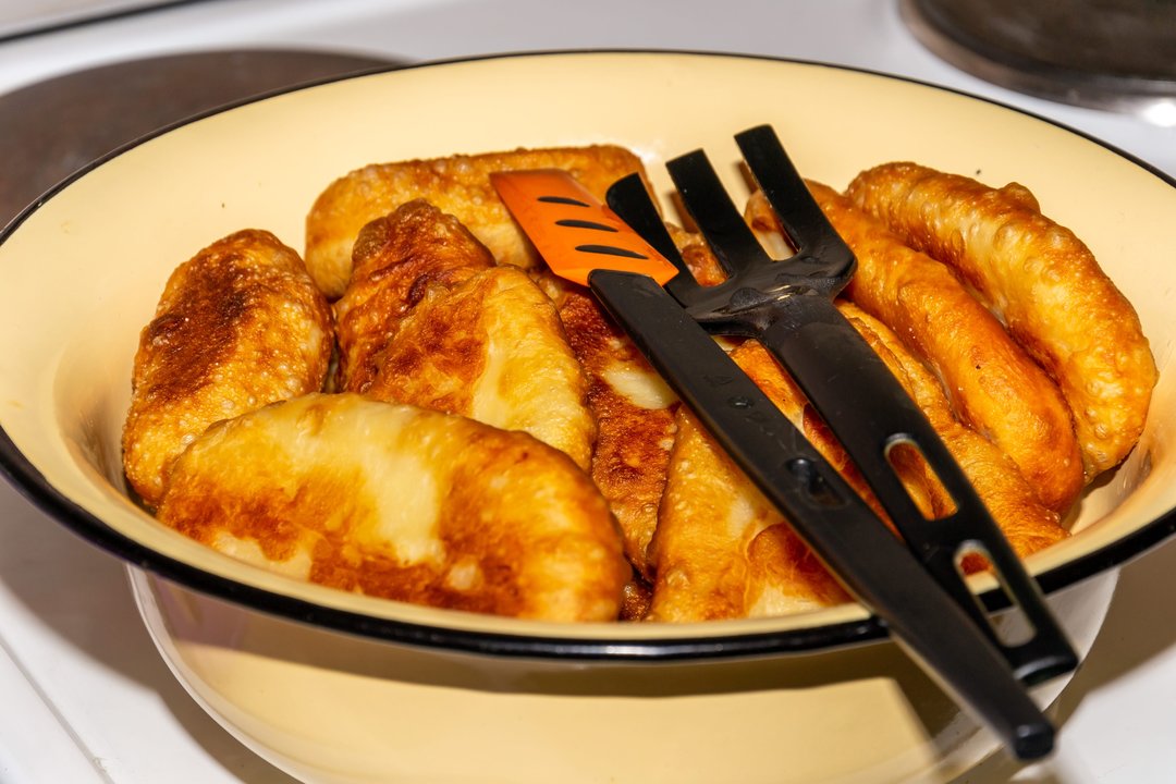 Pyragėliai keptuvėje: kad pavyktų minkšti ir sultingi, prisiminkite pagrindinę sėkmės taisyklę