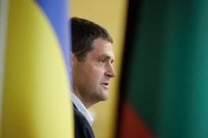 Iš signataro – pyla R. Žemaitaičiui: „Rupūžiuk, atsiversk Nepriklausomybės Atkūrimo Aktą“