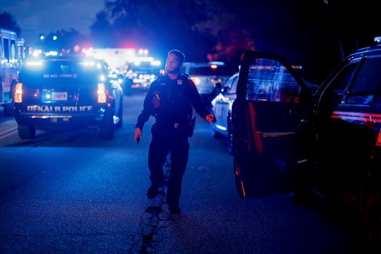 Tragedija JAV: per šaudynes universitete sužeisti du žmonės, šaulys – negyvas