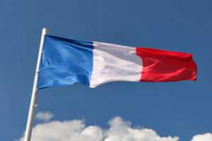 Rusijoje dėl antikarinio piešinio nukentėję tėvas ir dukra atvyko į Prancūziją