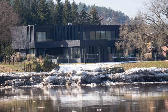 Kauno krašte – didelis potvynis: apsemti namai, meras turi idėją