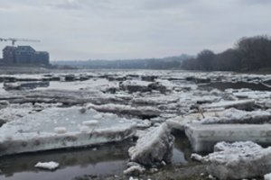 Perspėja dėl prasidėjusio potvynio Lietuvoje: upių vanduo kyla rekordiškai greitai  – pasiekta pavojinga riba