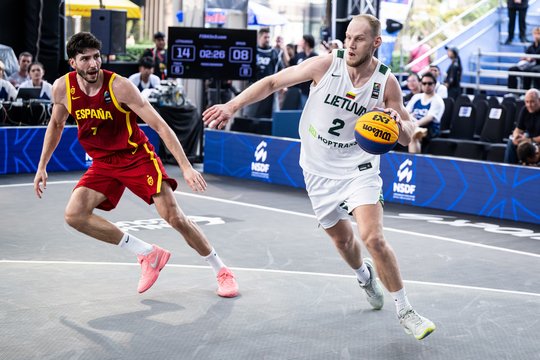 Pasaulio čempionus patiesęs I. Vaitkus po pergalės pagerbė draugo mirusį tėtį