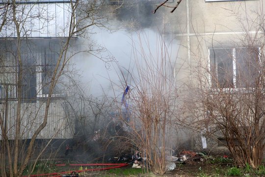 Kudirkos Naumiestyje padegtos buto durys