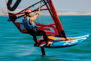 Sėkminga sezono pradžia: IQFOIL varžybose olimpietis Rytis Jasiūnas iškovojo ketvirtąją vietą